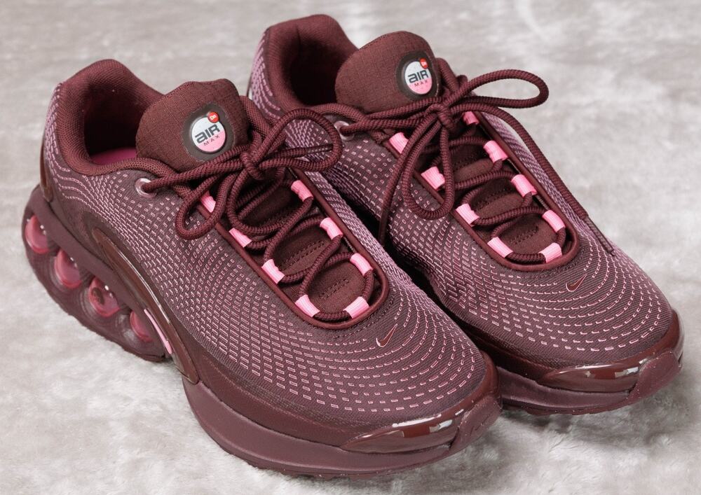 Nike Air Max Dn Burgundy Crush Pink Foam Sneakers Womens Size 9.5 IM6363-600